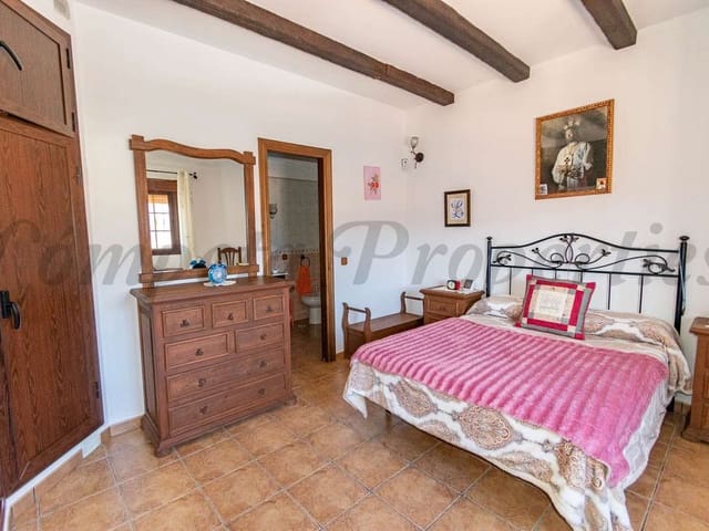 Image No.7-4 Bed Villa for sale