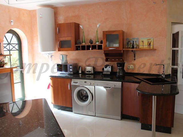 Image No.7-3 Bed Villa for sale