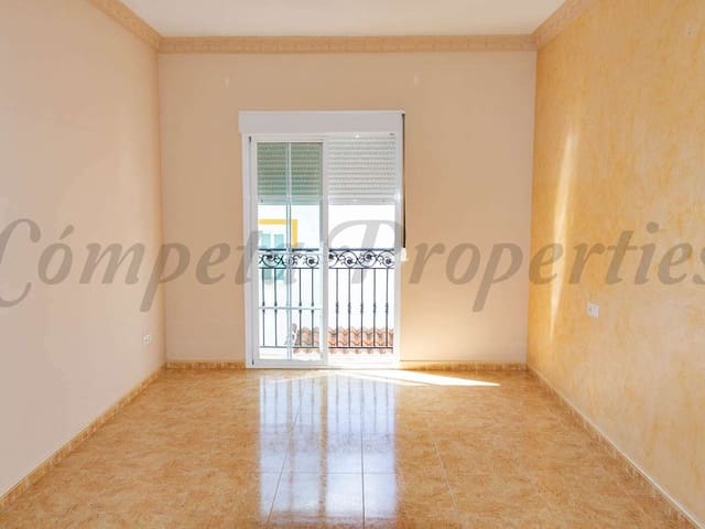 Image No.7-4 Bed Townhouse for sale