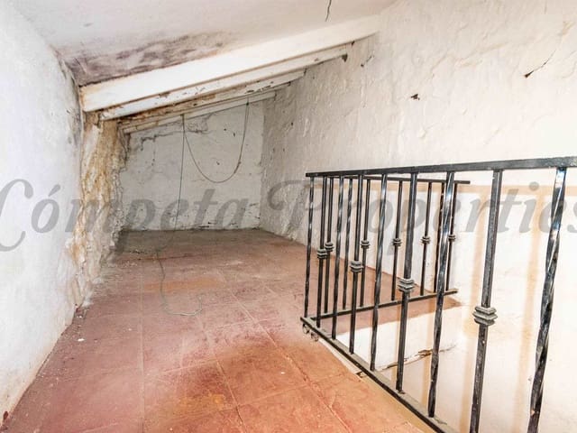 Image No.8-3 Bed Townhouse for sale