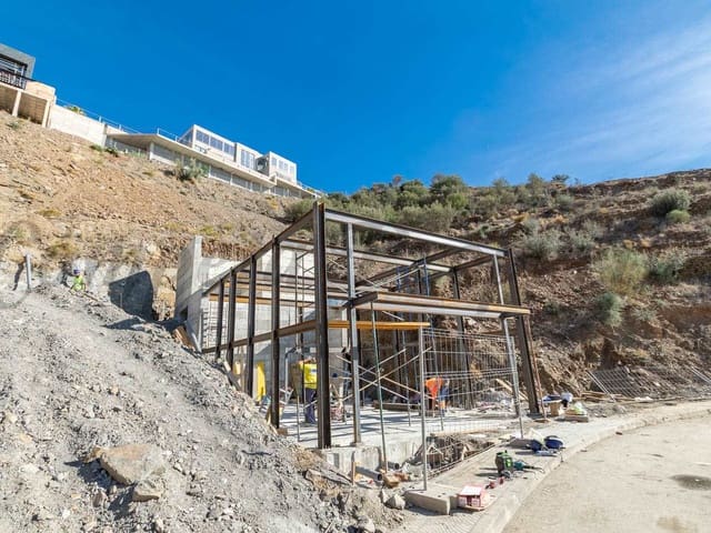 Image No.9-Maison de ville de 3 chambres à vendre à Torrox