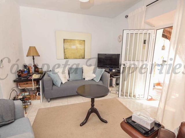 Image No.16-3 Bed Townhouse for sale