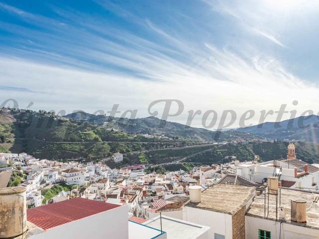 Image No.17-5 Bed Townhouse for sale