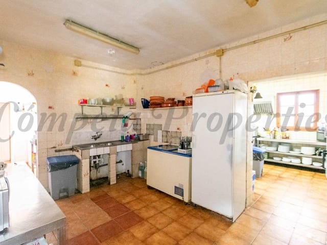 Image No.10-6 Bed Villa for sale