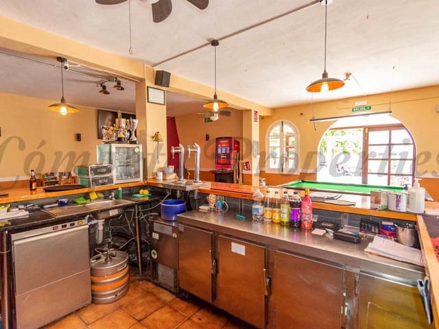 Image No.11-6 Bed Villa for sale