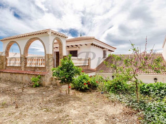 Image No.18-3 Bed Townhouse for sale