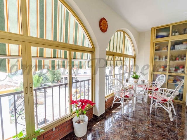 Image No.2-3 Bed Townhouse for sale