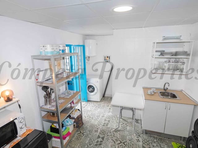 Image No.8-1 Bed Townhouse for sale