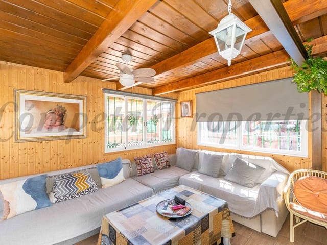 Image No.6-4 Bed Villa for sale