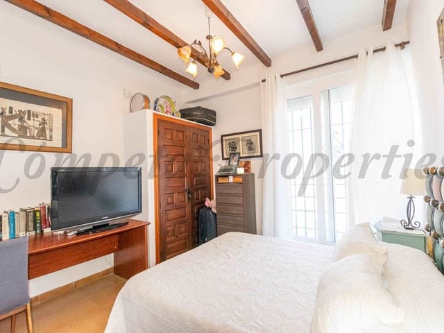 Image No.8-4 Bed Villa for sale