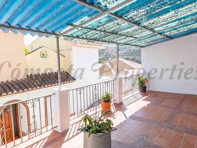 Image No.15-4 Bed Townhouse for sale