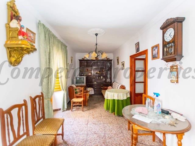 Image No.11-5 Bed Townhouse for sale