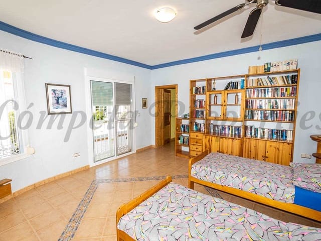 Image No.14-Finca de 7 chambres à vendre à Torrox