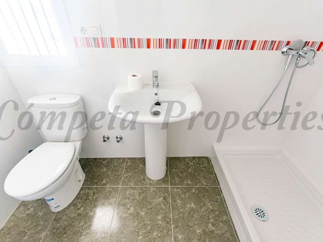 Image No.7-2 Bed Townhouse for sale