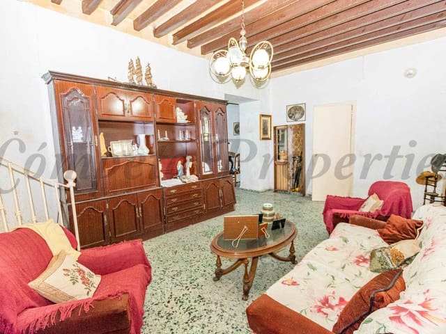 Image No.7-6 Bed Townhouse for sale