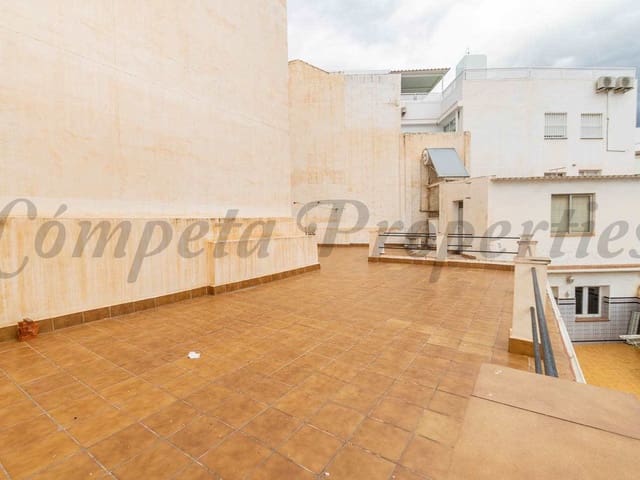 Image No.10-4 Bed Townhouse for sale