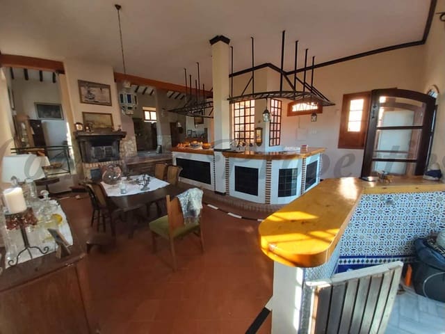 Image No.18-Villa de 4 chambres à vendre à Nerja