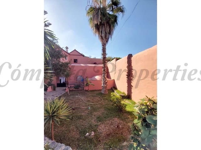 Image No.45-Villa de 4 chambres à vendre à Nerja