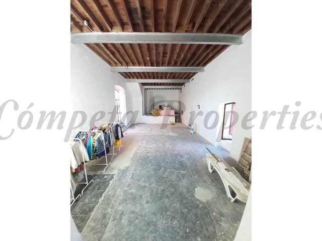 Image No.5-Villa de 4 chambres à vendre à Nerja