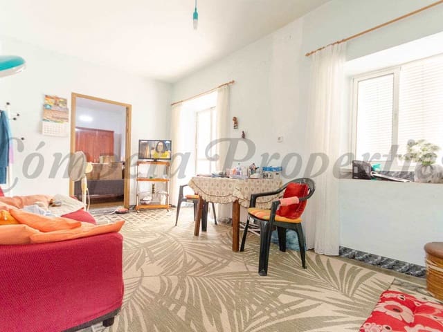 Image No.9-3 Bed Townhouse for sale