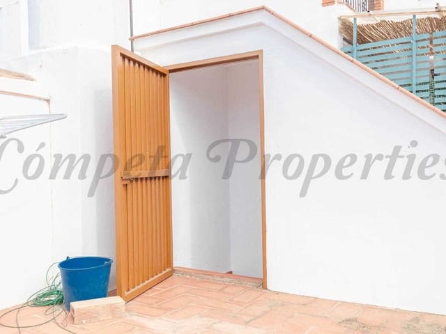 Image No.15-4 Bed Townhouse for sale