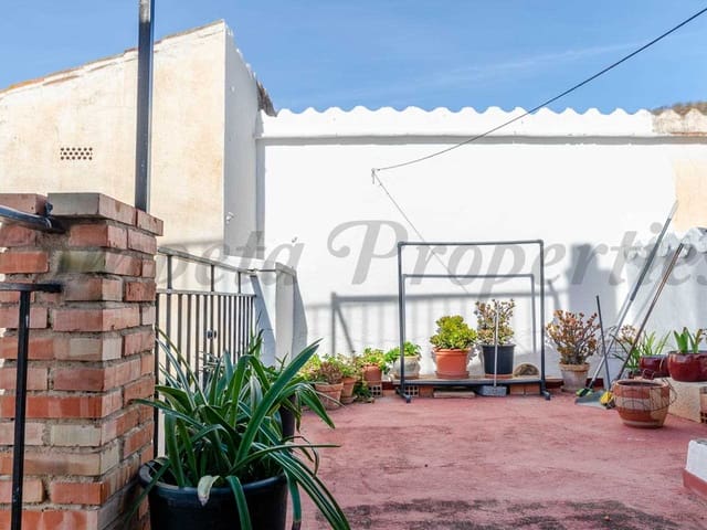 Image No.12-3 Bed Townhouse for sale