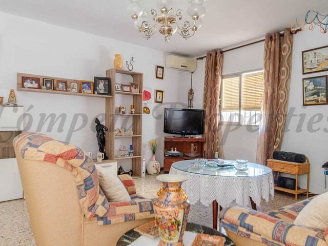 Image No.5-3 Bed Townhouse for sale