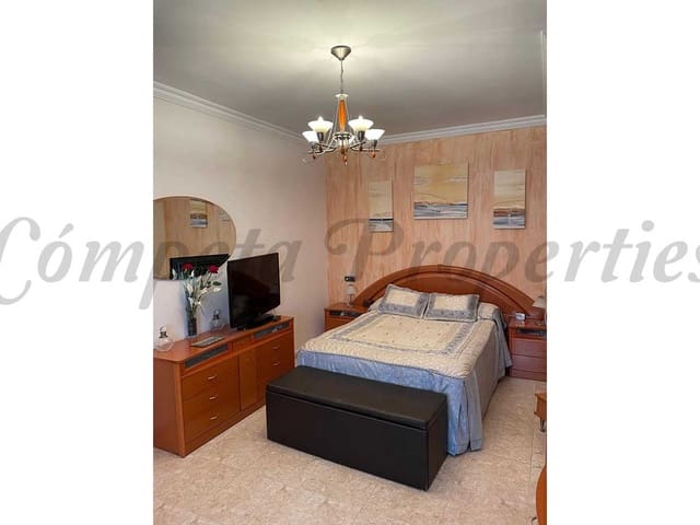 Image No.12-3 Bed Apartment for sale