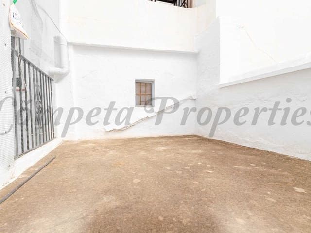 Image No.14-5 Bed Townhouse for sale