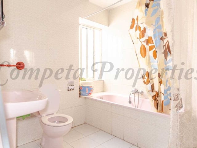 Image No.8-3 Bed Apartment for sale