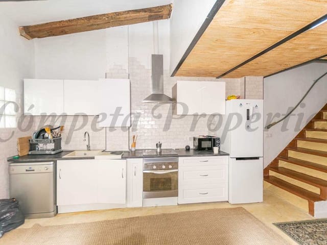 Image No.4-4 Bed Townhouse for sale