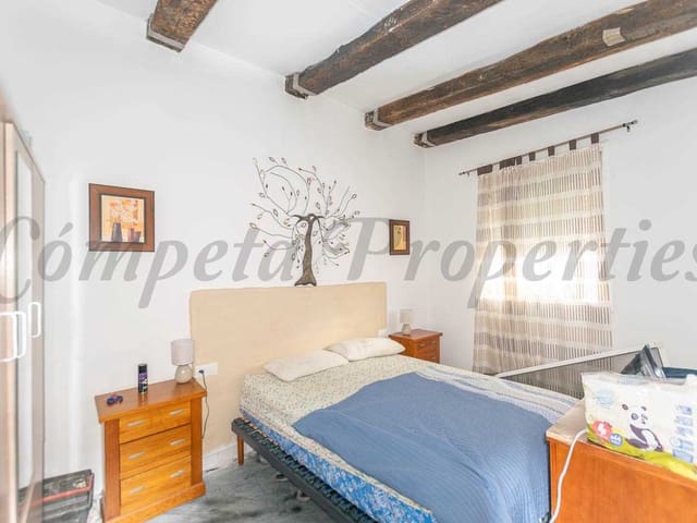 Image No.9-4 Bed Townhouse for sale