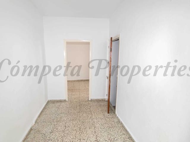 Image No.6-3 Bed Townhouse for sale