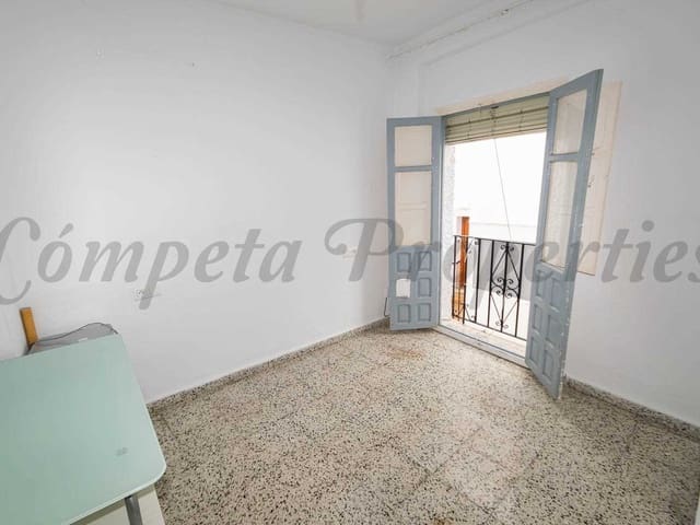 Image No.7-3 Bed Townhouse for sale