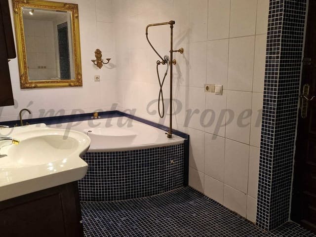 Image No.23-Propriété de 8 chambres à vendre à Sedella