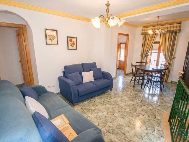 Image No.12-4 Bed Townhouse for sale