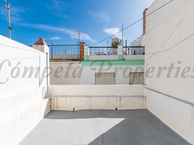 Image No.10-4 Bed Townhouse for sale