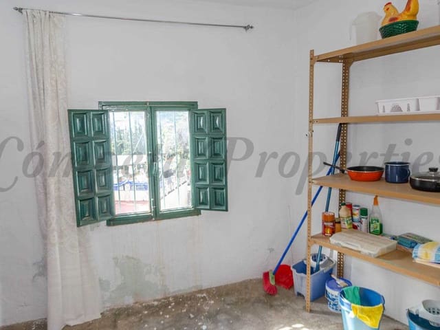 Image No.12-4 Bed Townhouse for sale