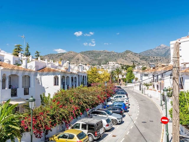 Image No.10-3 Bed Apartment for sale