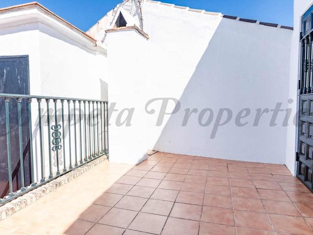 Image No.12-3 Bed Townhouse for sale