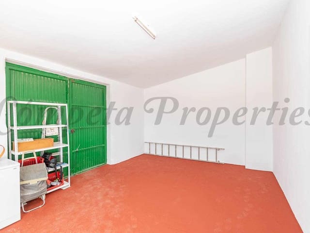 Image No.19-4 Bed Townhouse for sale