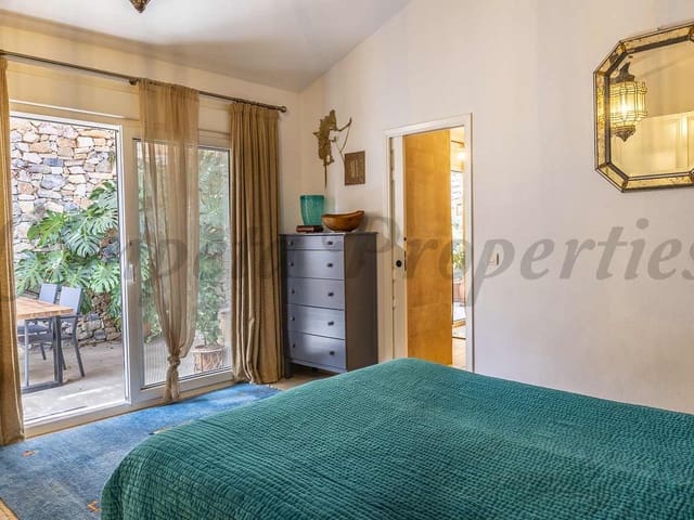 Image No.22-4 Bed Villa for sale