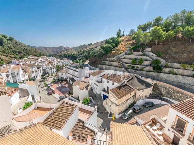 Image No.15-3 Bed Townhouse for sale