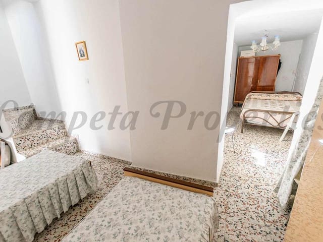 Image No.7-3 Bed Townhouse for sale