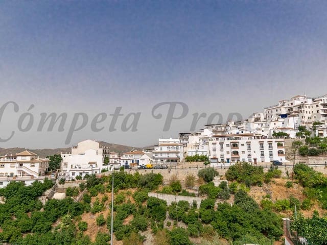 Image No.15-3 Bed Townhouse for sale