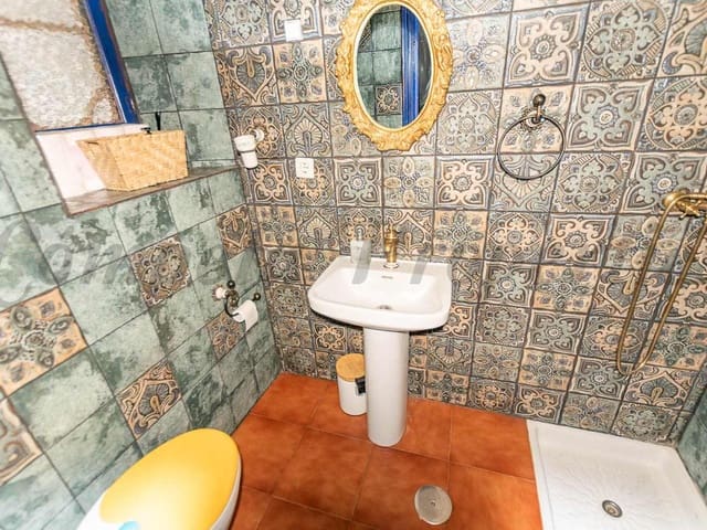 Image No.8-3 Bed Townhouse for sale