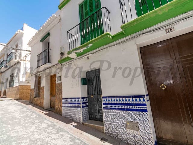 Image No.17-2 Bed Townhouse for sale