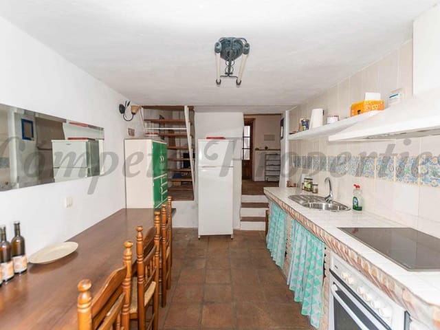 Image No.6-4 Bed Townhouse for sale