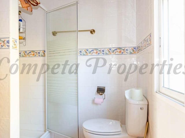 Image No.10-2 Bed Villa for sale