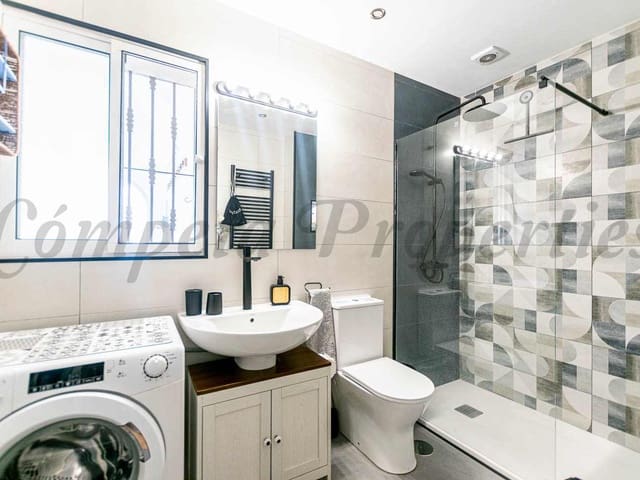 Image No.15-3 Bed Villa for sale